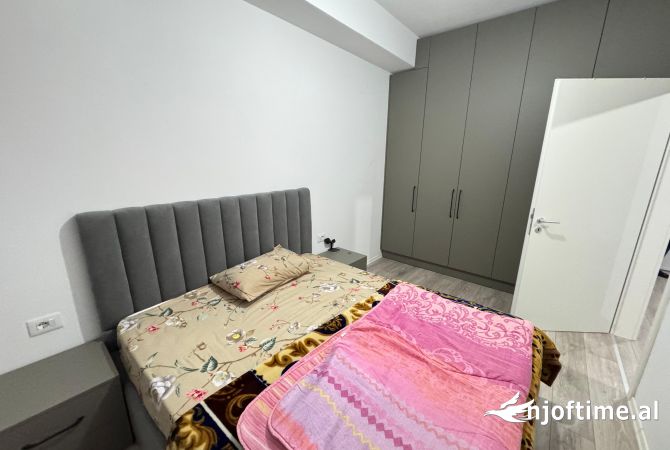 Shtepi ne shitje Apartament ne Tirane, 1+1, Mobilimi E mobiluar, Pagesa 85,000  Euro.