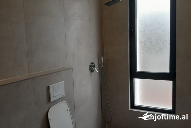 Qera ambient per Zyre 2+1+2📍Ish Sheshi Shqiponja Cmimi:1000 Euro