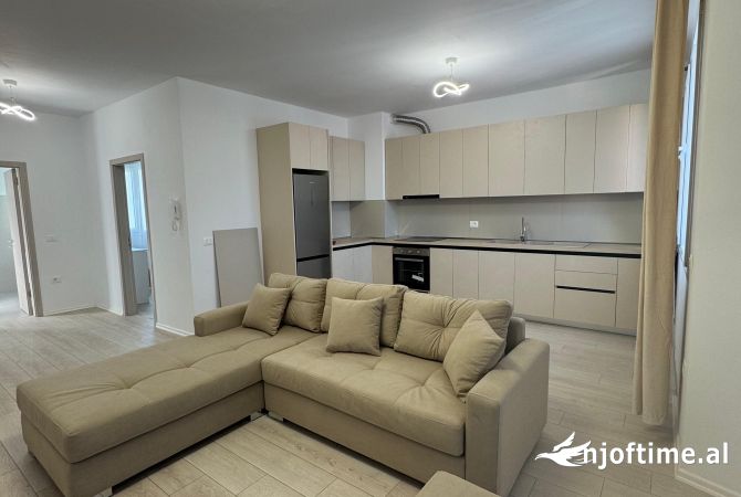 Shtepi me qera 2+1 ne Tirane - 60,000 Leke