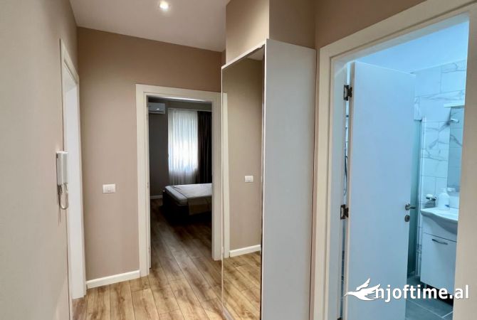 Shtepi me qera Apartament ne Tirane, 1+1, Mobilimi E mobiluar, Pagesa 800  Euro.