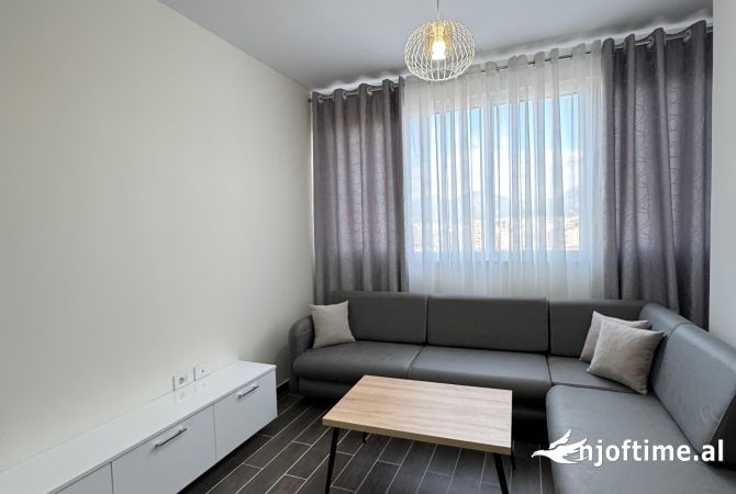 Shtepi me qera Apartament ne Tirane, 2+1, Mobilimi E mobiluar, Pagesa 500  Euro.