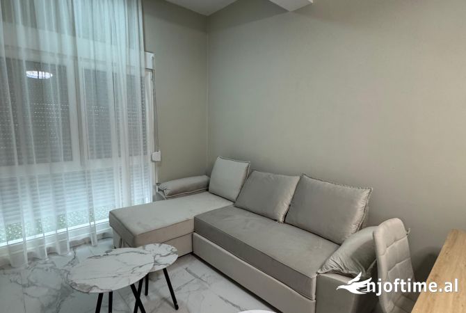 Shtepi me qera Apartament ne Tirane, 1+1, Mobilimi E mobiluar, Pagesa 45,000  Leke.