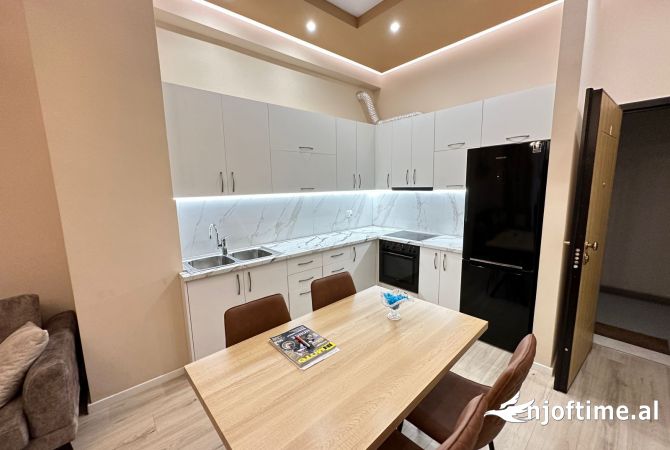 Shtepi me qera Apartament ne Tirane, 1+1, Mobilimi E mobiluar, Pagesa 500  Euro.