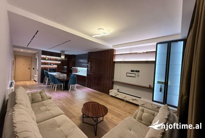 Shtepi me qera Apartament ne Tirane, 2+1, Mobilimi E mobiluar, Pagesa 900  Euro.