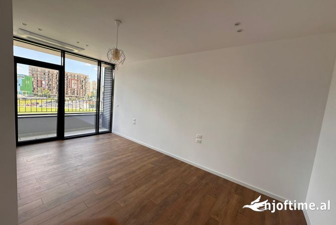 Qera ambient per Zyre📍Rruga e Kosovareve Cmimi:1500 Euro