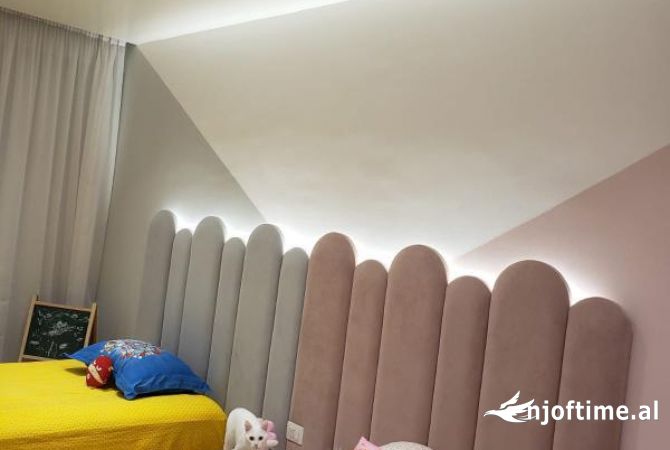 Shtepi ne shitje Apartament ne Tirane, 2+1, Mobilimi E mobiluar, Pagesa 265,000  Euro.