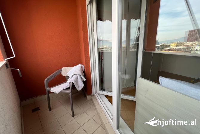 Shtepi ne shitje Apartament ne Tirane, 3+1, Mobilimi E mobiluar, Pagesa 340,000  Euro.