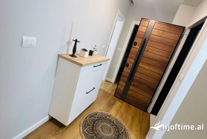 Shtepi me qera Apartament ne Tirane, 1+1, Mobilimi E mobiluar, Pagesa 700  Euro.