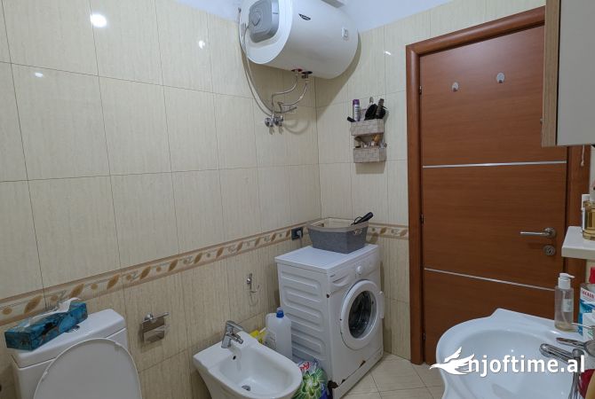 Shtepi me qera Apartament ne Tirane, 1+1, Mobilimi E mobiluar, Pagesa 50,000  Leke.