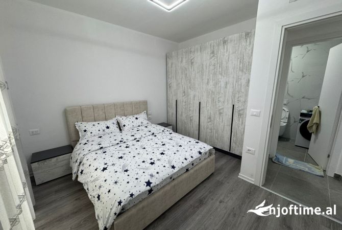 Shtepi me qera Apartament ne Tirane, 1+1, Mobilimi E mobiluar, Pagesa 600  Euro.