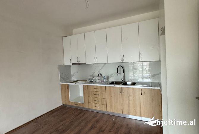 📣Qera ambient per Zyre ose Banim 2+1📍Bulevardi I Ri Cmimi per Qera :600 Euro