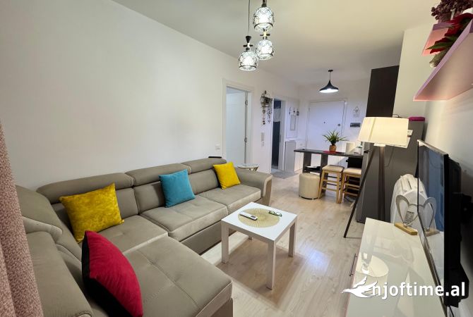 Shtepi me qera 1+1 ne Tirane - 50,000 Leke