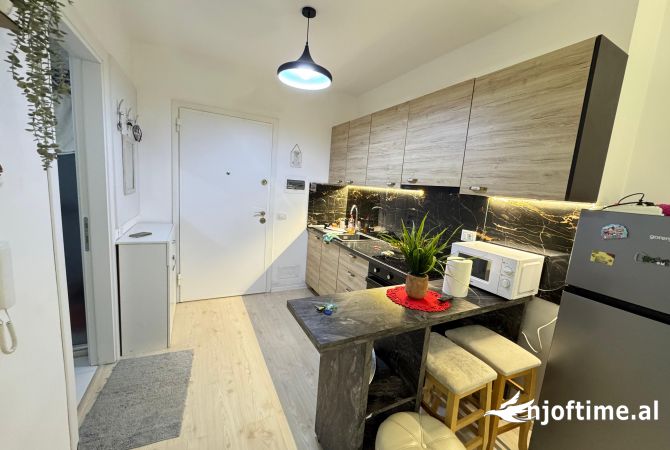 Shtepi me qera Apartament ne Tirane, 1+1, Mobilimi E mobiluar, Pagesa 50,000  Leke.