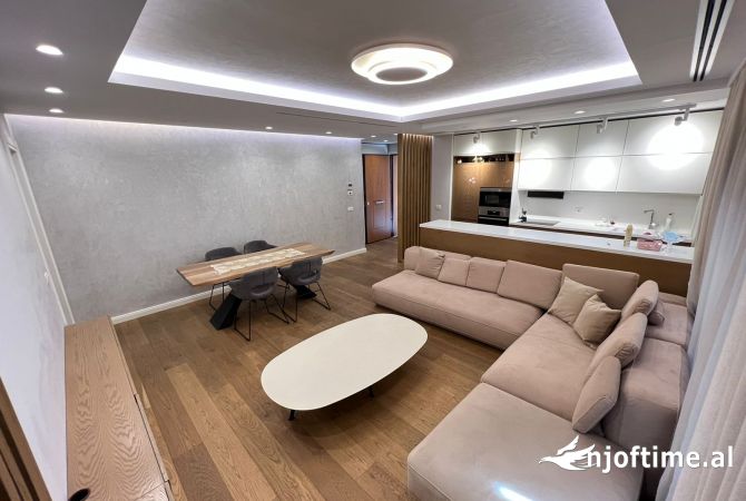 Shtepi me qera 2+1 ne Tirane - 1,250 Euro