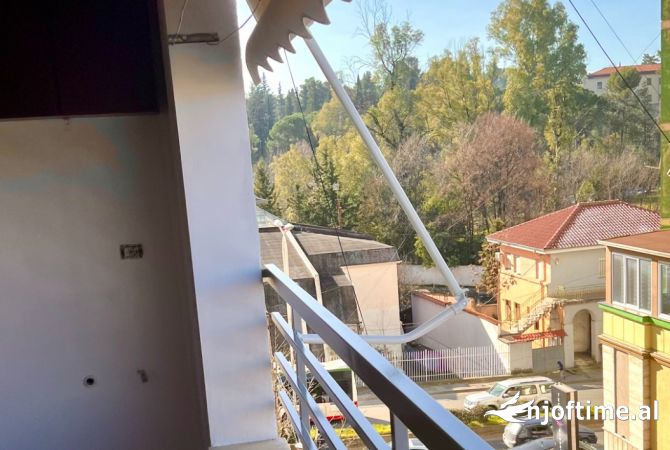 Shtepi me qera Apartament ne Tirane, 1+1, Mobilimi E mobiluar, Pagesa 750  Euro.