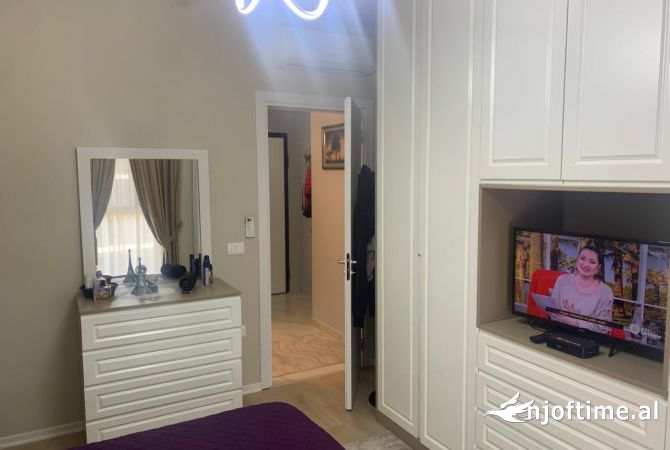 Shtepi ne shitje 1+1 ne Tirane - 150,000 Euro
