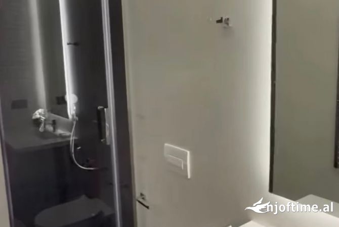 Shtepi me qera Apartament ne Tirane, 1+1, Mobilimi E mobiluar, Pagesa 1,000  Euro.