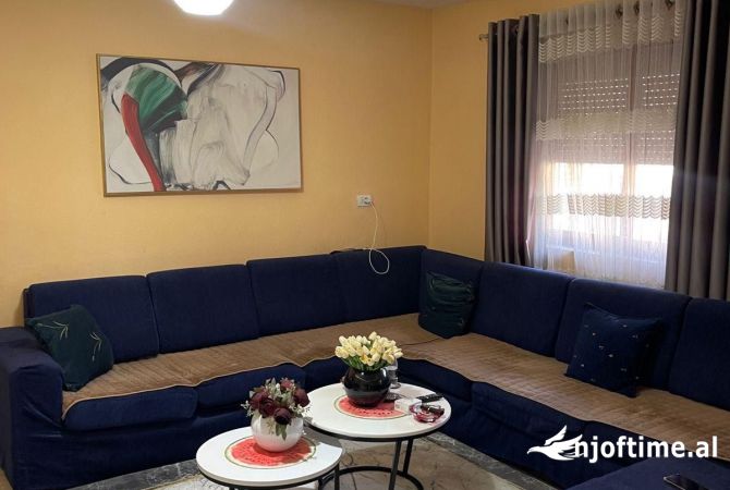 Shtepi ne shitje Apartament ne Tirane, 2+1, Mobilimi E mobiluar, Pagesa 138,000  Euro.