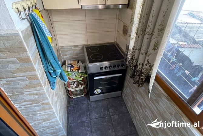 Shtepi ne shitje Apartament ne Tirane, 2+1, Mobilimi E mobiluar, Pagesa 138,000  Euro.