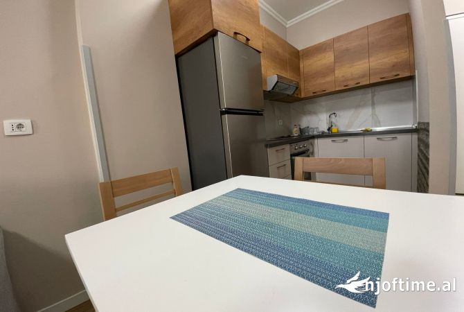 Shtepi me qera Apartament ne Tirane, 1+1, Mobilimi E mobiluar, Pagesa 600  Euro.