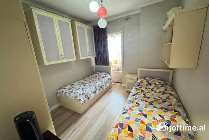 Shtepi me qera 3+1 ne Tirane - 800 Euro