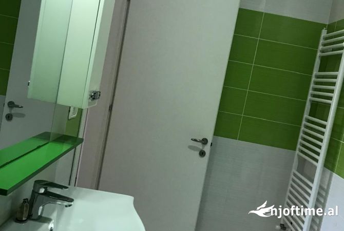 Shtepi me qera 2+1 ne Tirane - 700 Euro