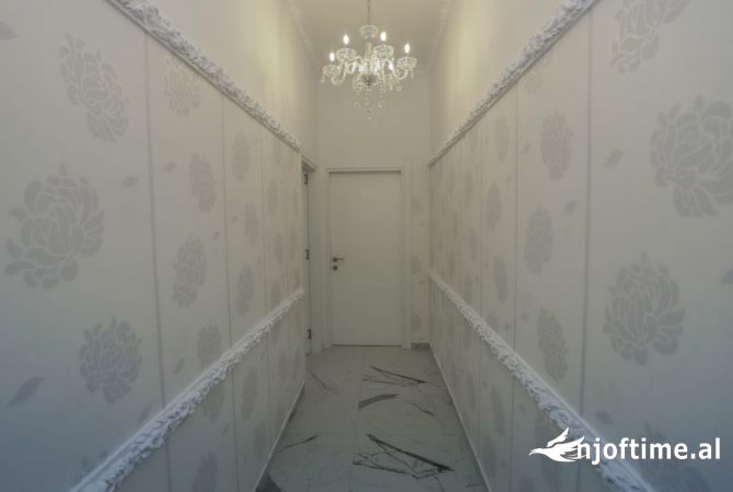 Shtepi me qera Apartament ne Tirane, 1+1, Mobilimi E mobiluar, Pagesa 80,000  Leke.