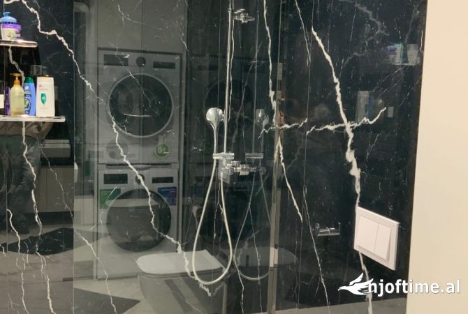 Shtepi ne shitje 2+1 ne Tirane - 300,000 Euro