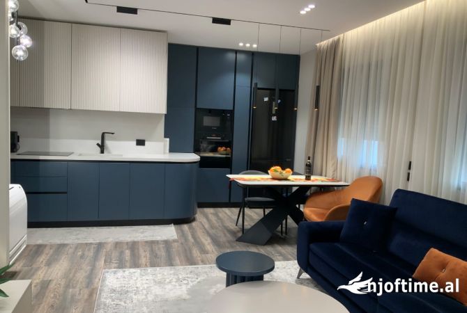 Shtepi ne shitje Apartament ne Tirane, 2+1, Mobilimi E mobiluar, Pagesa 300,000  Euro.