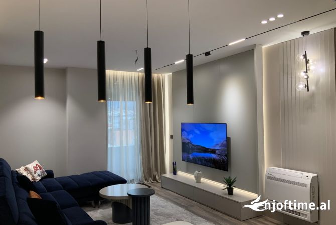 Shtepi ne shitje Apartament ne Tirane, 2+1, Mobilimi E mobiluar, Pagesa 300,000  Euro.