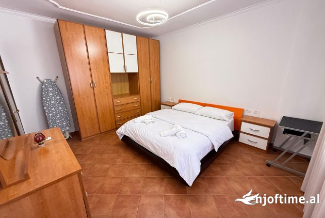 Shtepi me qera Apartament ne Tirane, 1+1, Mobilimi E mobiluar, Pagesa 600  Euro.