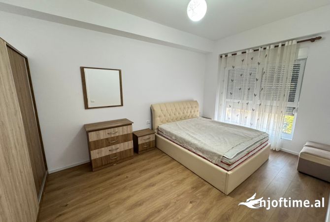 Shtepi me qera Apartament ne Tirane, 1+1, Mobilimi E mobiluar, Pagesa 350  Euro.