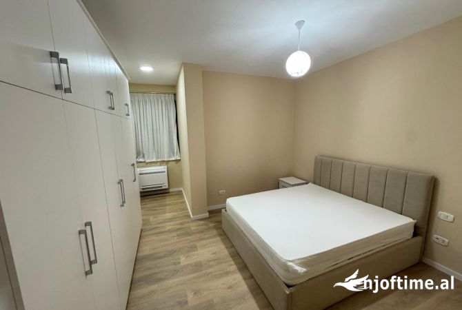 Shtepi me qera Apartament ne Tirane, 1+1, Mobilimi E mobiluar, Pagesa 60,000  Leke.