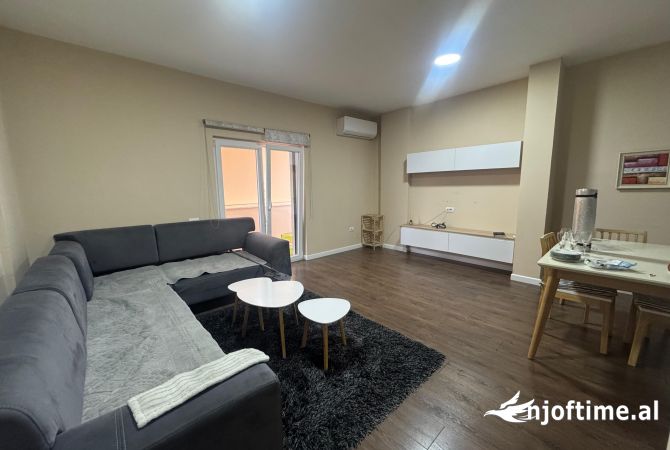 Shtepi ne shitje Apartament ne Tirane, 1+1, Mobilimi E mobiluar, Pagesa 96,200  Euro.