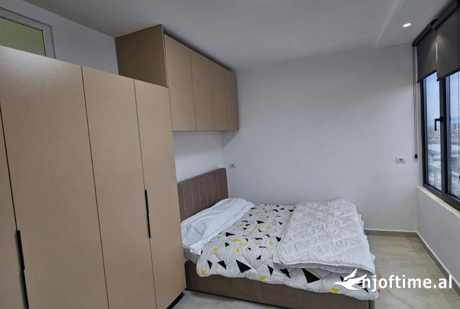 Shtepi me qera Apartament ne Tirane, 1+1, Mobilimi E mobiluar, Pagesa 48,000  Leke.