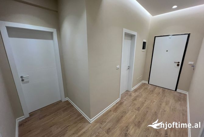 Shtepi me qera Apartament ne Tirane, 2+1, Mobilimi Bosh, pa mobiluar, Pagesa 650  Euro.