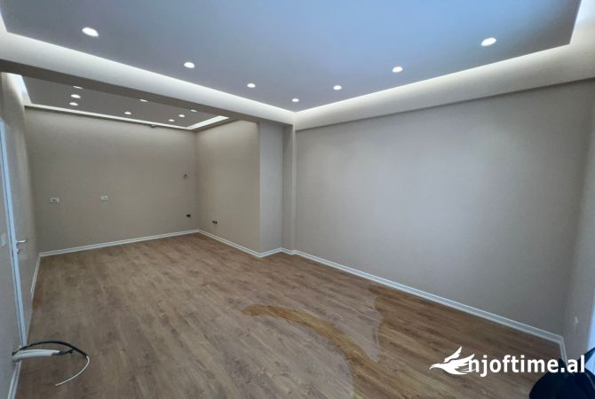 Shtepi me qera 2+1 ne Tirane - 650 Euro