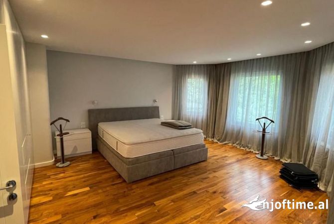 Shtepi me qera 5+1 ne Tirane - 5,000 Euro