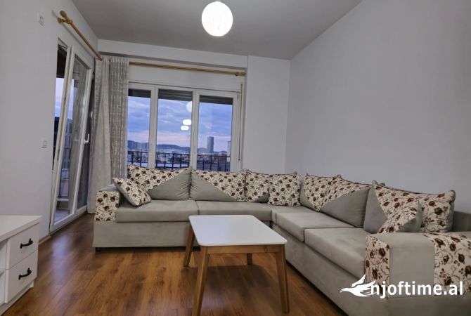 Shtepi me qera Apartament ne Tirane, 2+1, Mobilimi E mobiluar, Pagesa 600  Euro.