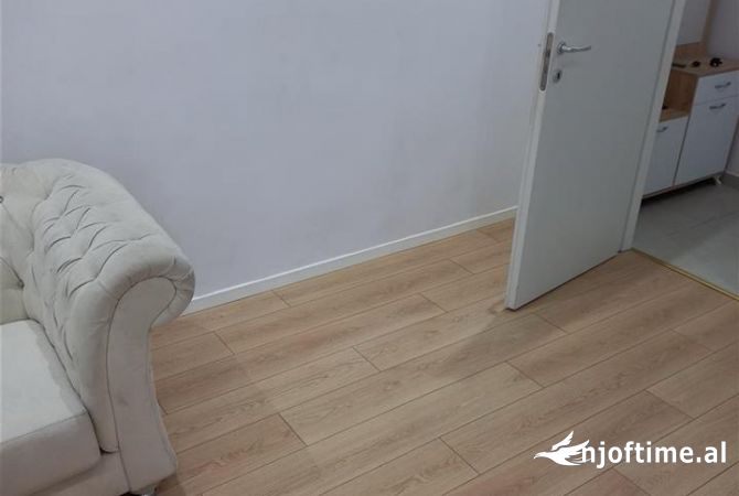 Shtepi me qera Apartament ne Tirane, 2+1, Mobilimi E mobiluar, Pagesa 37,000  Leke.