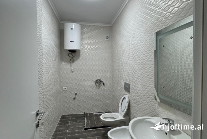 Shtepi me qera Apartament ne Tirane, 2+1, Mobilimi E mobiluar, Pagesa 500  Euro.