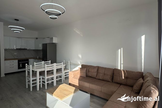 Shtepi me qera Apartament ne Tirane, 1+1, Mobilimi E mobiluar, Pagesa 35,000  Leke.