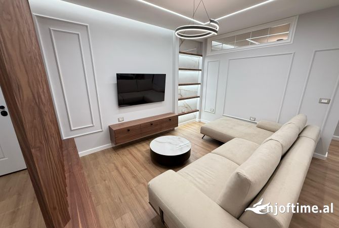 Shtepi me qera Apartament ne Tirane, 2+1, Mobilimi E mobiluar, Pagesa 1,000  Euro.