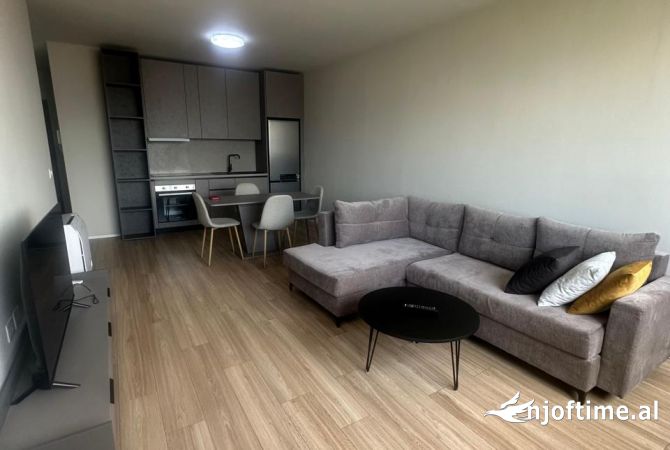 Shtepi me qera 2+1 ne Tirane - 550 Euro