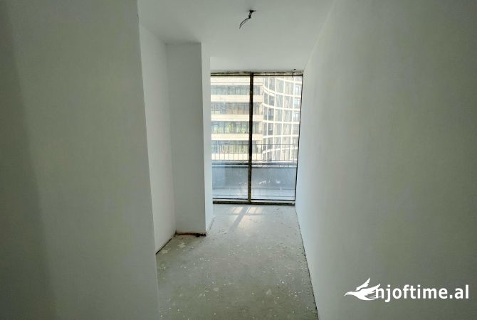 Apartment for sale in Tirana 3+1, Emty