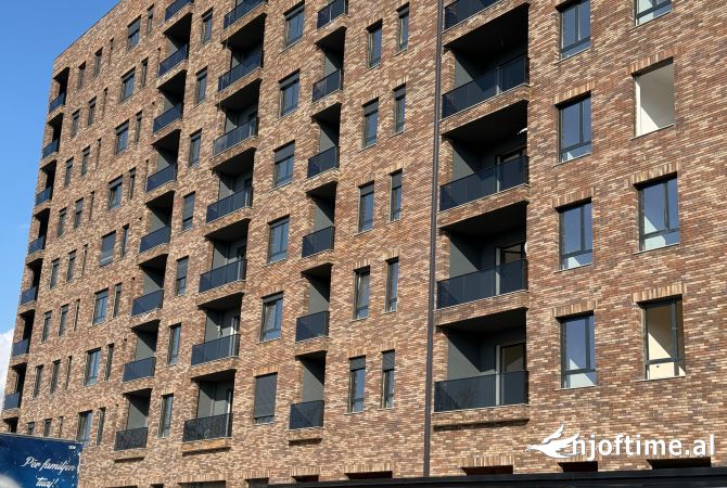 Shtepi ne shitje Apartament ne Tirane, 1+1, Mobilimi Bosh, pa mobiluar, Pagesa 95,000  Euro.