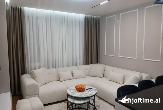 Shtepi me qera Apartament ne Tirane, 2+1, Mobilimi E mobiluar, Pagesa 650  Euro.