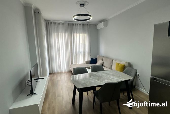 Shtepi me qera 2+1 ne Tirane - 650 Euro