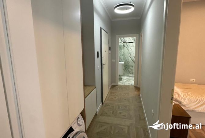 Shtepi me qera Apartament ne Tirane, 2+1, Mobilimi E mobiluar, Pagesa 650  Euro.