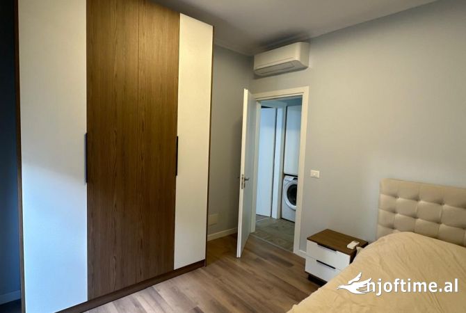 Shtepi me qera Apartament ne Tirane, 2+1, Mobilimi E mobiluar, Pagesa 650  Euro.